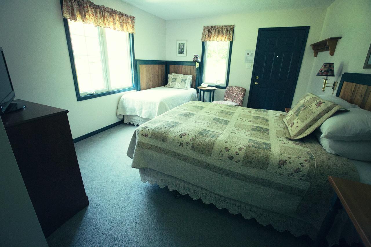 ホテルStrathmere オタワ エクステリア 写真